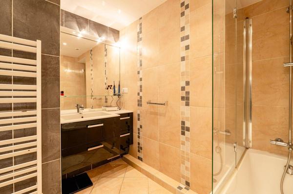 Appartement à vendre - Sévrier 4 pièces de 127 m²