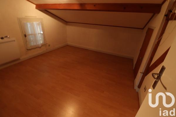 Maison 8 pièces de 193 m² à Montguyon (17270)