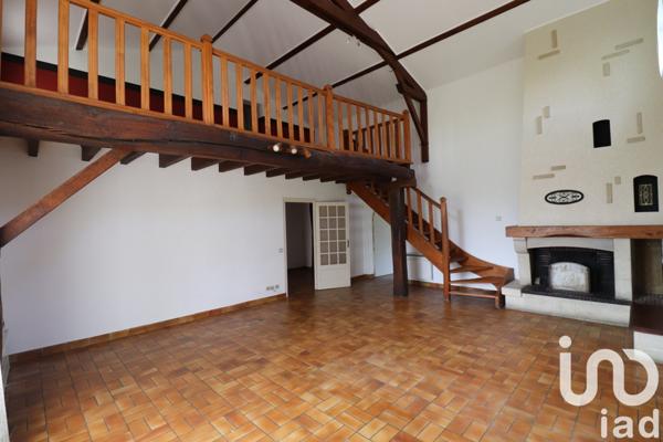 Maison 8 pièces de 193 m² à Montguyon (17270)