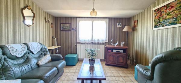 LA ROCHE SUR YON Maison 3 chambres avec possibilité plus! A VENDRE