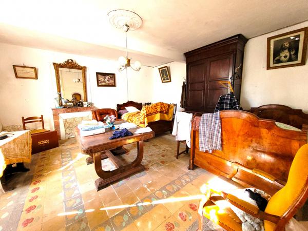 Morlaàs (64160) Enclos béarnais - commune Ouillon