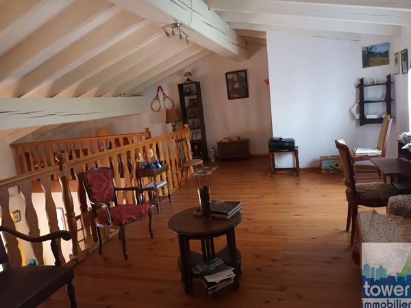 VILLA 5 CHAMBRES GARAGE JARDIN PISCINE