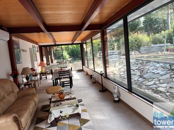 VILLA 5 CHAMBRES GARAGE JARDIN PISCINE