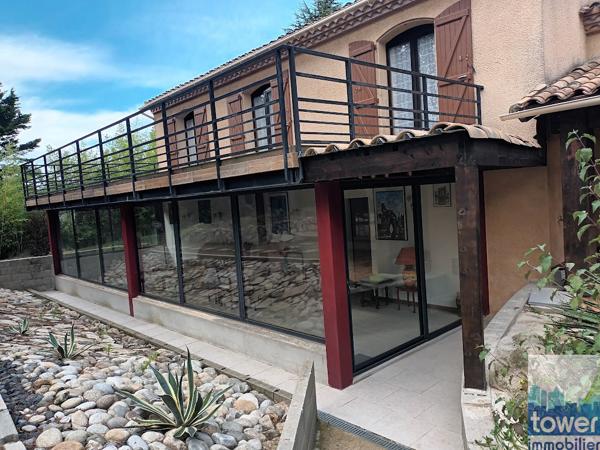 VILLA 5 CHAMBRES GARAGE JARDIN PISCINE