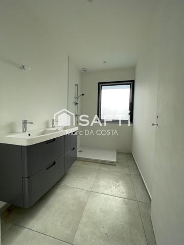 MAISON NEUVE.3 CHAMBRES.PROCHE CENTRE VILLE.TERRASSE COUVERTE