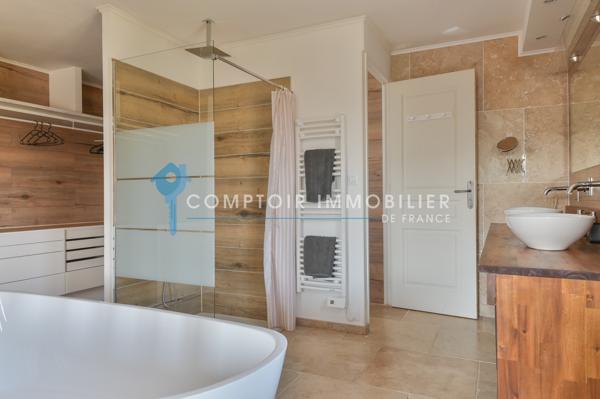 Maison
                                                                                                                                                                                                                                                                                                                        5 pièce(s)                                                                                                                                                                                                          3 chambre(s)                                                                                                                                                                                                          127  m²