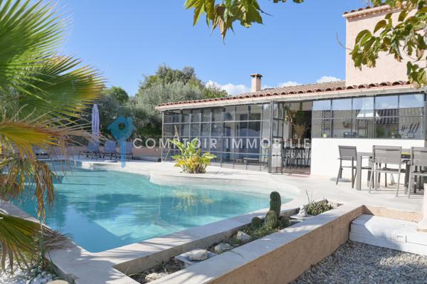 Maison
                                                                                                                                                                                                                                                                                                                        5 pièce(s)                                                                                                                                                                                                          3 chambre(s)                                                                                                                                                                                                          127  m²