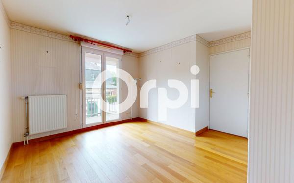 Appartement à vendre    4 pièces • 90 m2 Soissons
