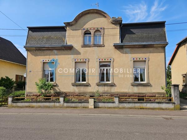 Maison
                                                                                                                                                                                                                                                                                                                        6 pièce(s)                                                                                                                                                                                                          3 chambre(s)                                                                                                                                                                                                          177  m²