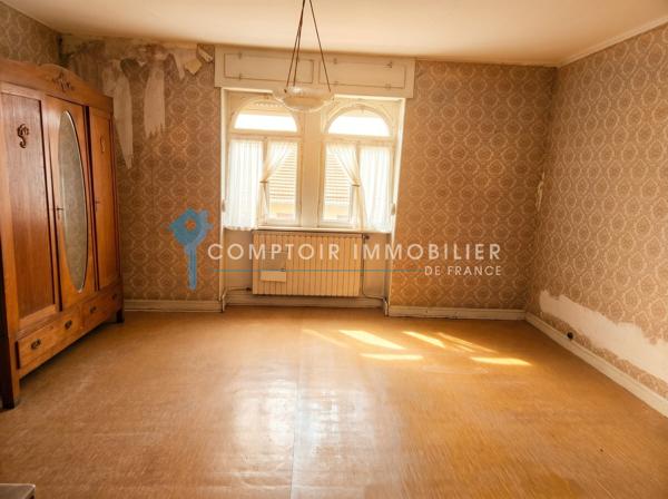 Maison
                                                                                                                                                                                                                                                                                                                        6 pièce(s)                                                                                                                                                                                                          3 chambre(s)                                                                                                                                                                                                          177  m²