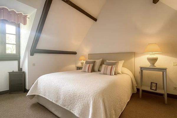 Vente Maison 8 pièces 230 m2 à Gourdon