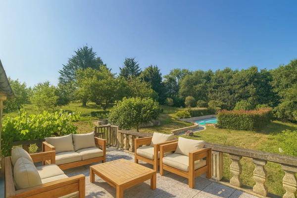 Vente Maison 8 pièces 230 m2 à Gourdon