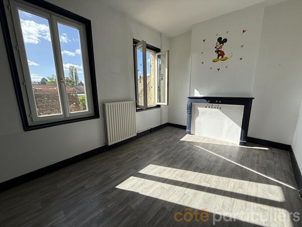 Vente Maison91 m² - 5 Pièces - SAINT AMAND MONTROND (18200)