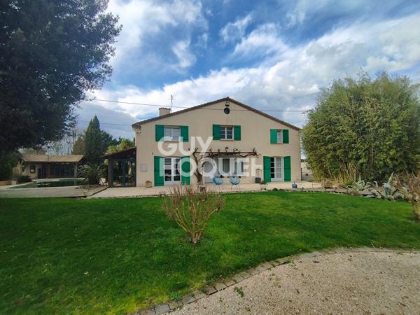 Maison Sainte Bazeille 6 pièce(s) 255 m2