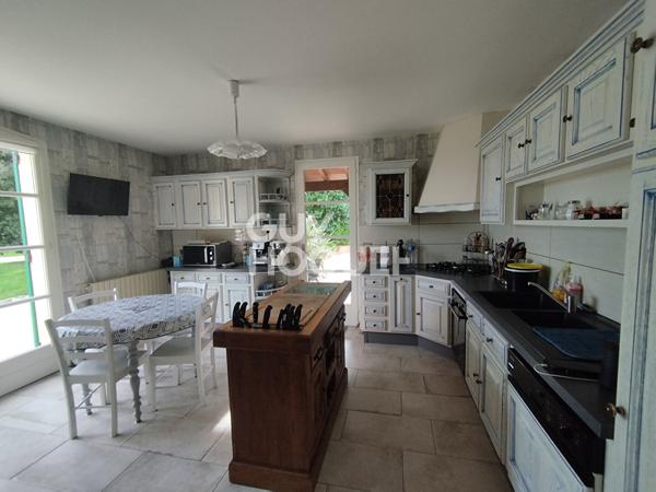 Maison Sainte Bazeille 6 pièce(s) 255 m2