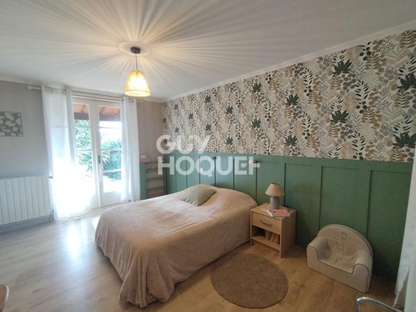 Maison Sainte Bazeille 6 pièce(s) 255 m2