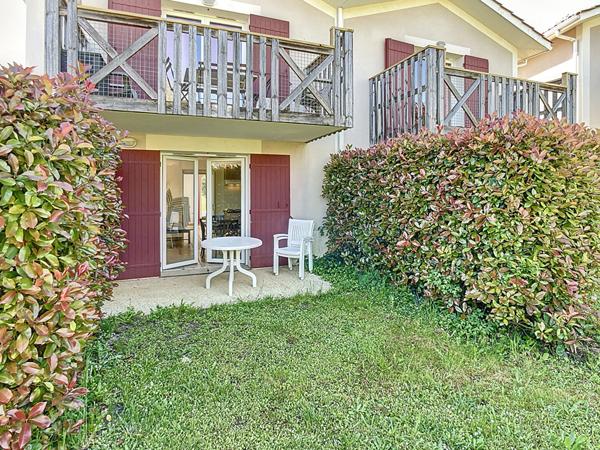 Appartement T3 plain-pied, libre de bail en résidence de tourisme avec piscine, proche Nérac