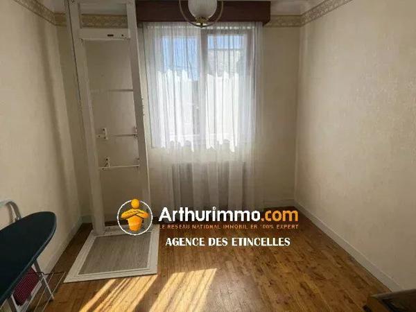 Vente                                                      Maison
                        
                     5 pièces                      80 m2                     à Martigné-Ferchaud
