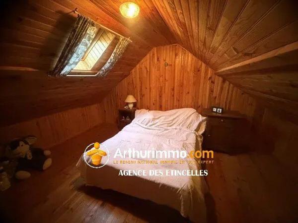 Vente                                                      Maison
                        
                     5 pièces                      80 m2                     à Martigné-Ferchaud