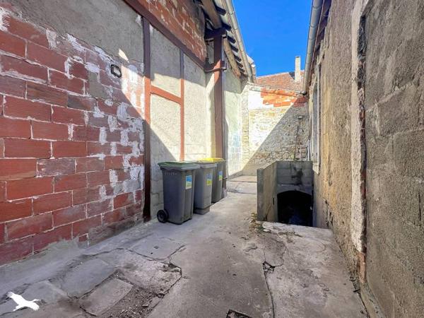 Maison à vendre 50 000 € Saint-Amand-Montrond 3 p 76 m² DPE