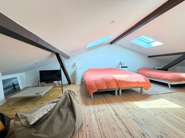 Maison 6 pièce(s) 4 chambre(s) 147 m²