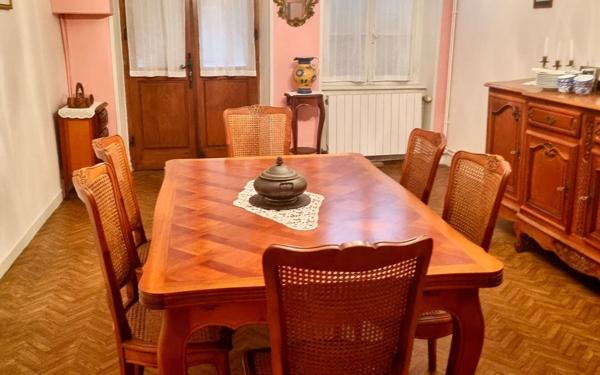 Maison à vendre    7 pièces •  Saint-Jean-de-Bournay