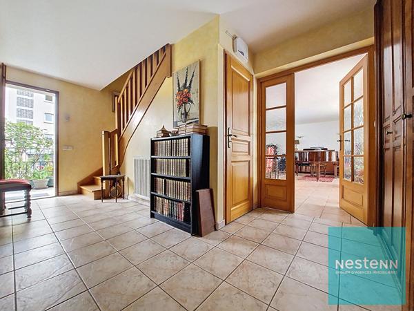 Charmante Maison a Vendre a Montereau Fault Yonne !