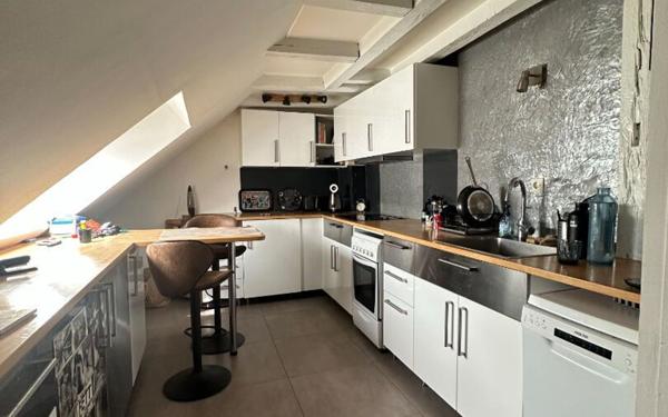 Appartement à louer    2 pièces • 59 m2 Strasbourg