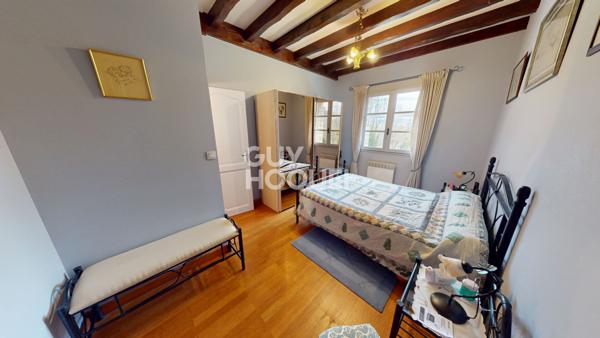 A VENDRE - Propriété 4 chambres de 160 m² avec piscine - AOUSTE SUR SYE 26400