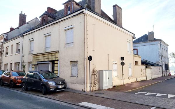 Maison à vendre    8 pièces • 207,97 m2 Gien