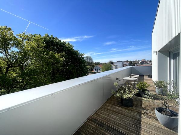 Appartement  terrasse Rezé 4 pièce(s) 86.54 m2