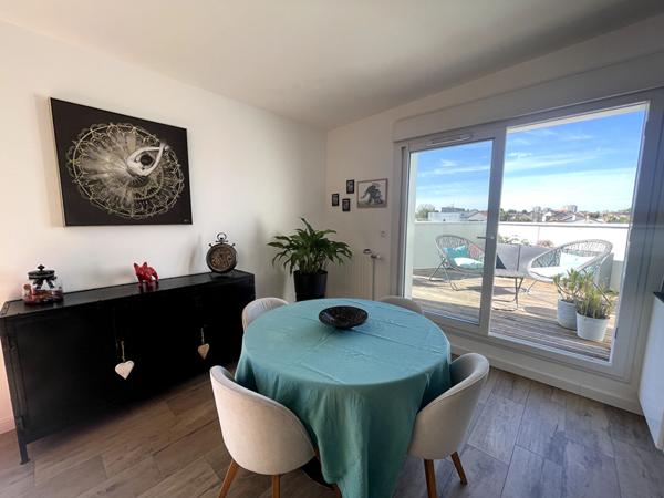 Appartement  terrasse Rezé 4 pièce(s) 86.54 m2