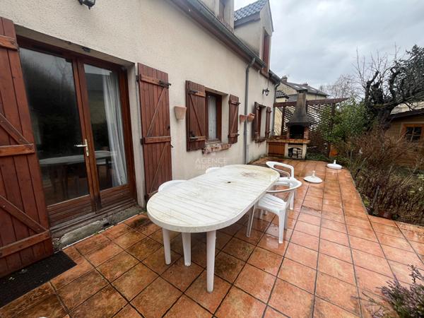 Maison Pontoise 6 pièce(s) 115 m2 €437 000 ** - Référence 11177