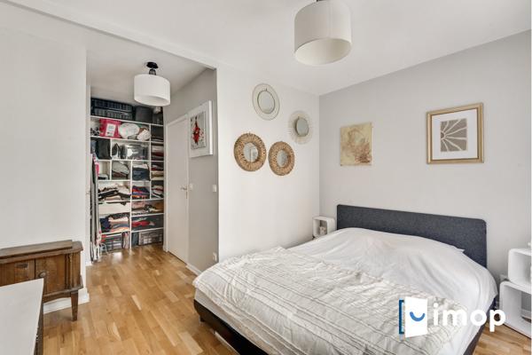Appartement 4 pièces 3 chambres et parkings