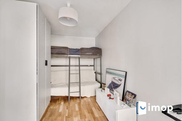 Appartement 4 pièces 3 chambres et parkings