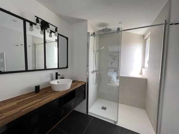 DUPLEX 7 PIECES 156M2 AU COEUR DE MACHECOUL AVEC TERRASSE ET JARDIN