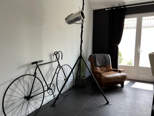 DUPLEX 7 PIECES 156M2 AU COEUR DE MACHECOUL AVEC TERRASSE ET JARDIN