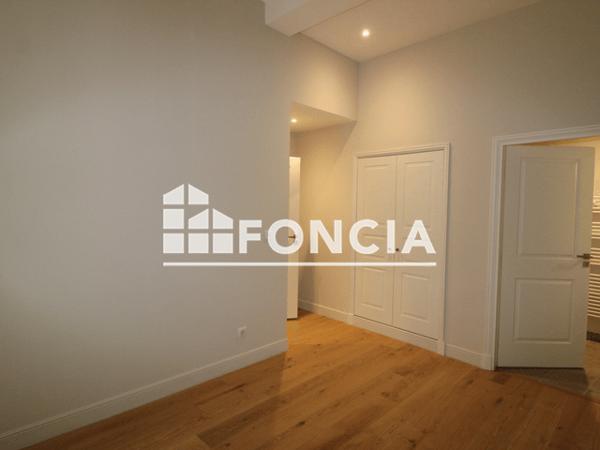 Location Appartement 2 pièces 47.08 m² - 19 BOULEVARD AMIRAL COURBET Nimes 30000