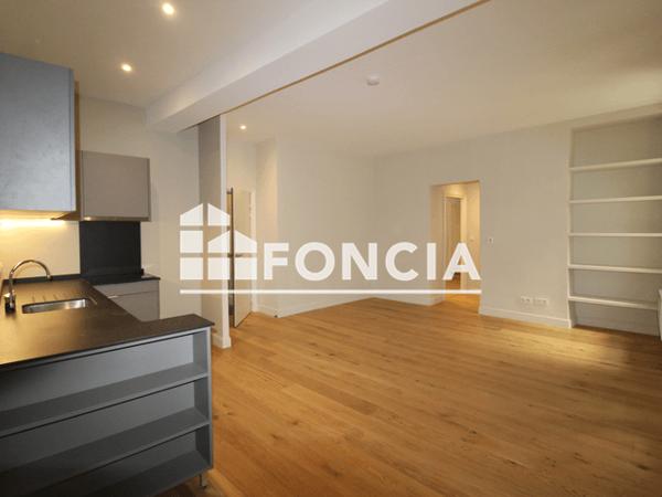 Location Appartement 2 pièces 47.08 m² - 19 BOULEVARD AMIRAL COURBET Nimes 30000