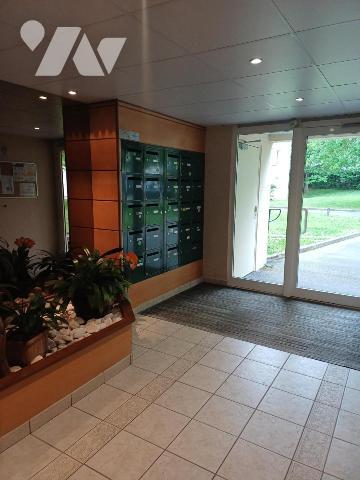 A VENDRE à ORVAULT "Petit Chantilly" APPT T5 + garage + parking et cave