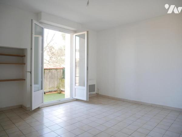 Quartier " Chaptal - Parc Clémenceau", appartement 2 pièces, 29 m² avec une terrasse de 9 m².