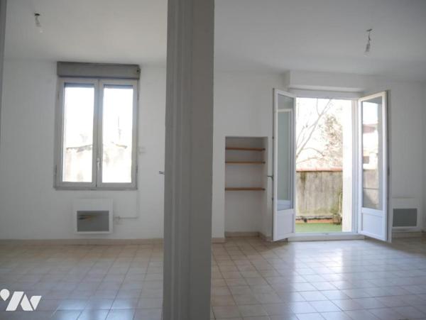Quartier " Chaptal - Parc Clémenceau", appartement 2 pièces, 29 m² avec une terrasse de 9 m².