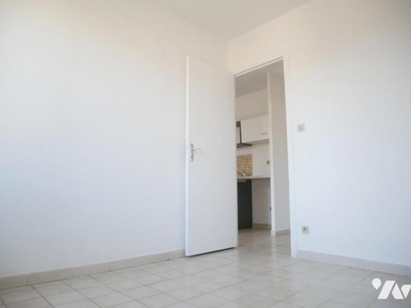 Quartier " Chaptal - Parc Clémenceau", appartement 2 pièces, 29 m² avec une terrasse de 9 m².
