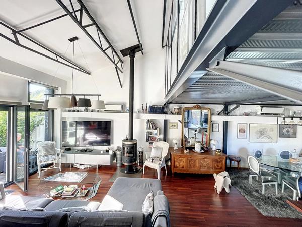 Loft 3 chambres avec jardin et parking