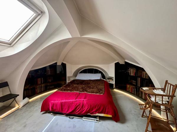 Maison
         8 pièces
        - 190 m² Exclusivité 749 000 € *