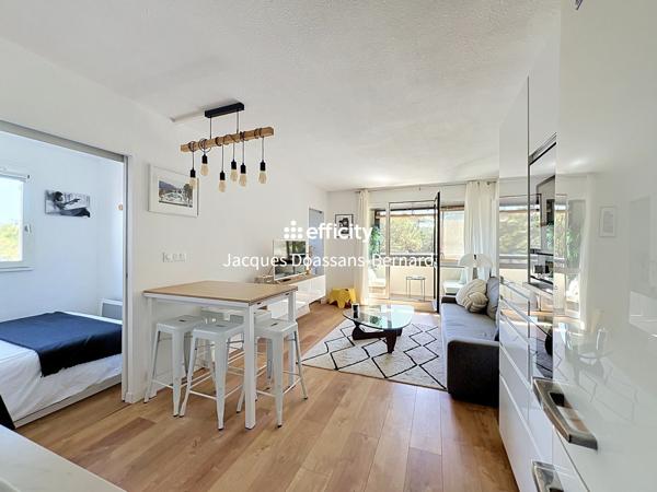 Appartement
         3 pièces
        - 40 m² Exclusivité 269 000 € *