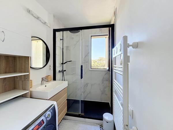 Appartement
         3 pièces
        - 40 m² Exclusivité 269 000 € *