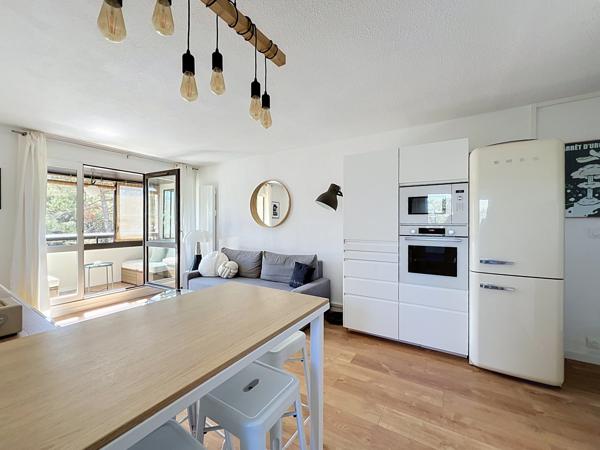 Appartement
         3 pièces
        - 40 m² Exclusivité 269 000 € *