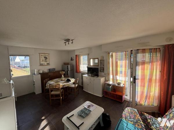 PLOEMEUR - LE COUREGANT - Appartement avec jardinet