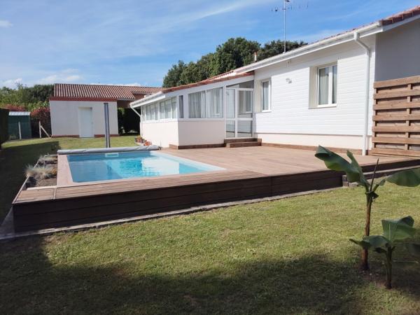 MAISON 113 M2 UTILE + ABRI  VOITURE 38M2 + GARAGE 15M2